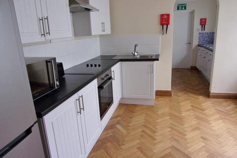 1 bedroom in a house share to rent - Birchanger Road, South Norwood