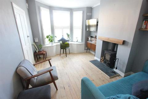 10 Birchanger Road, London, SE25 5BB