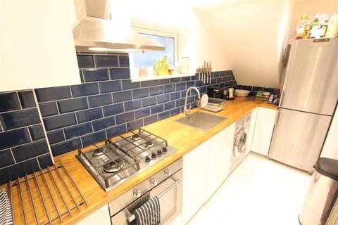 10 Birchanger Road, London, SE25 5BB