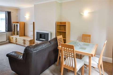 3 bedroom semi-detached house to rent, Cranleigh Drive, Sale, Greater Manchester, M33