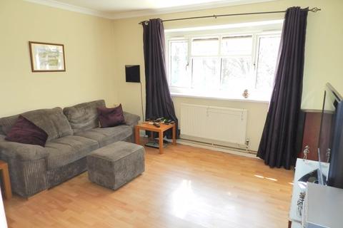 24 Woodbridge Gardens, Leeds, LS6 3LW