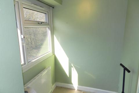 24 Woodbridge Gardens, Leeds, LS6 3LW