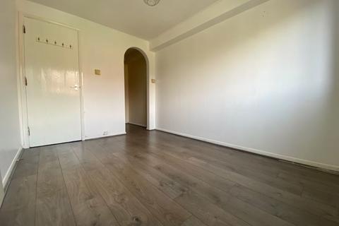 4 Grace Close, Edgware, HA8 9YY