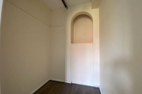 4 Grace Close, Edgware, HA8 9YY