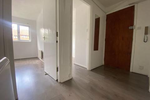 4 Grace Close, Edgware, HA8 9YY