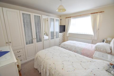 52 Albany Close, Skegness, PE25 2NE