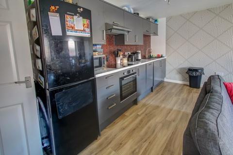 2 bedroom apartment to rent, North Street, Exeter