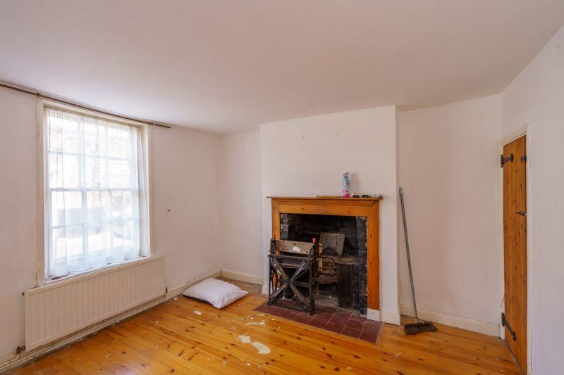 Parchment Street, Chichester 2 bed terraced house for sale £280,000