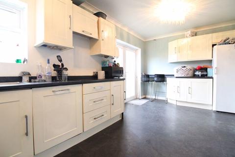 32 Alton Road, Luton, LU1 3NS