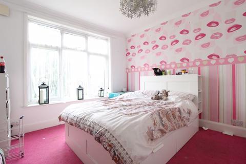 32 Alton Road, Luton, LU1 3NS