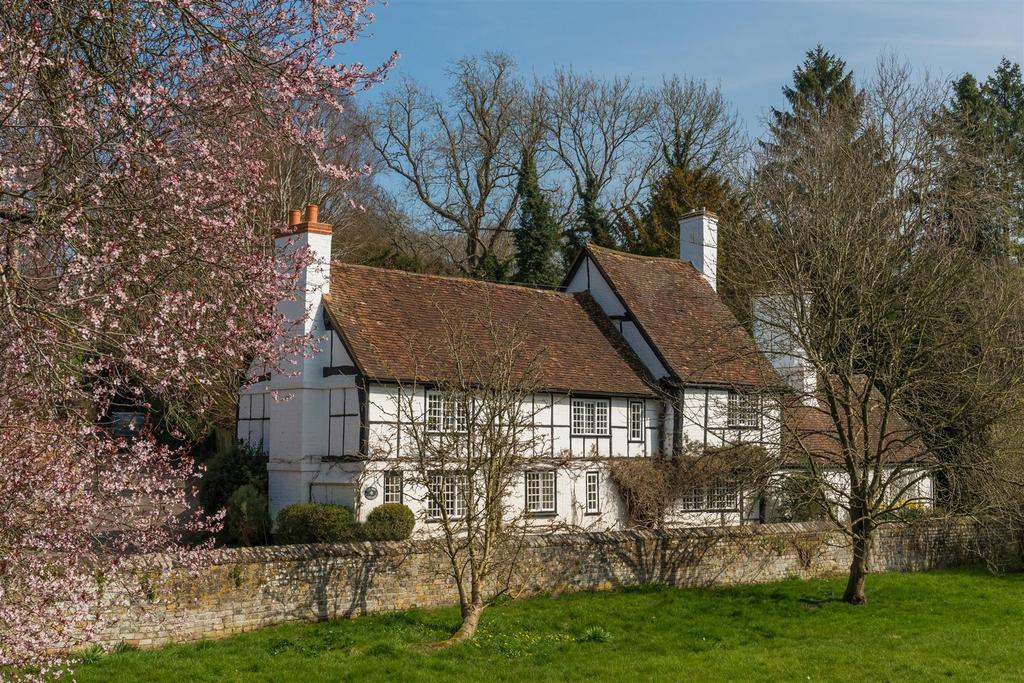 Nettleden Road, Nettleden 4 bed detached house £1,250,000