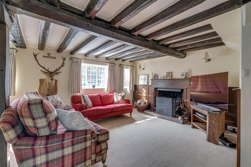 Nettleden Road, Nettleden 4 bed detached house £1,250,000