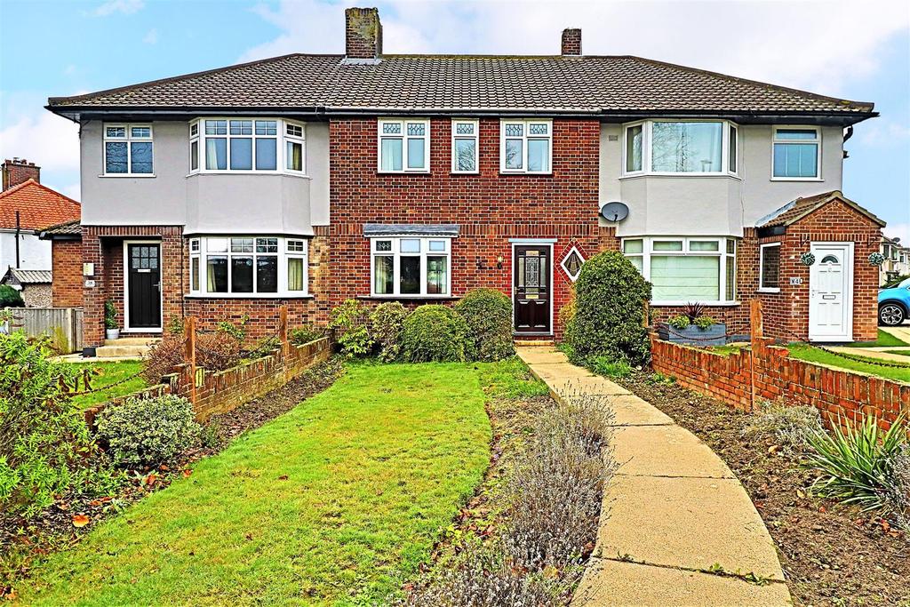 Higher Drive, Lowestoft 3 bed terraced house £235,000
