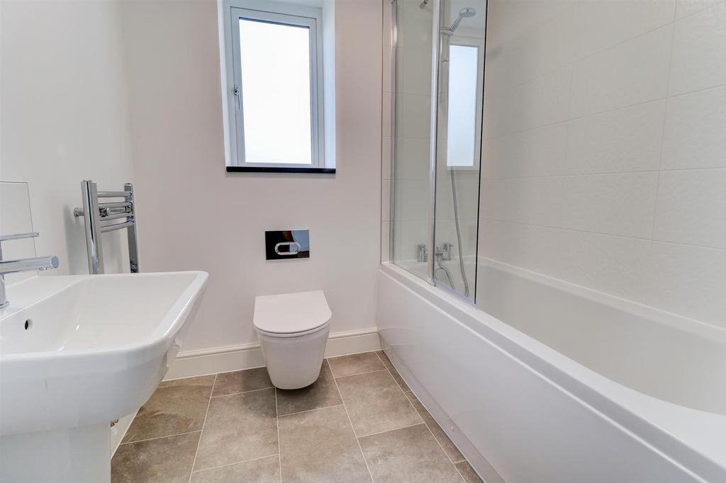 Main Bathroom
