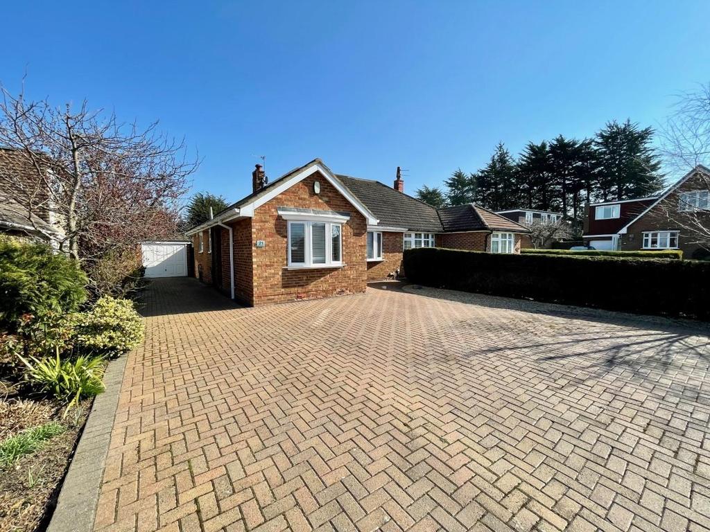 Cedar Drive, Thornton, Middlesbrough 2 bed semidetached bungalow £