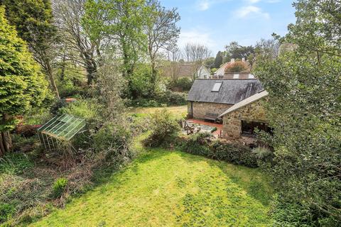 The White House Wall Road, Gwinear, Hayle, TR27 5HA