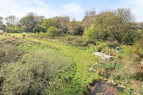 The White House Wall Road, Gwinear, Hayle, TR27 5HA