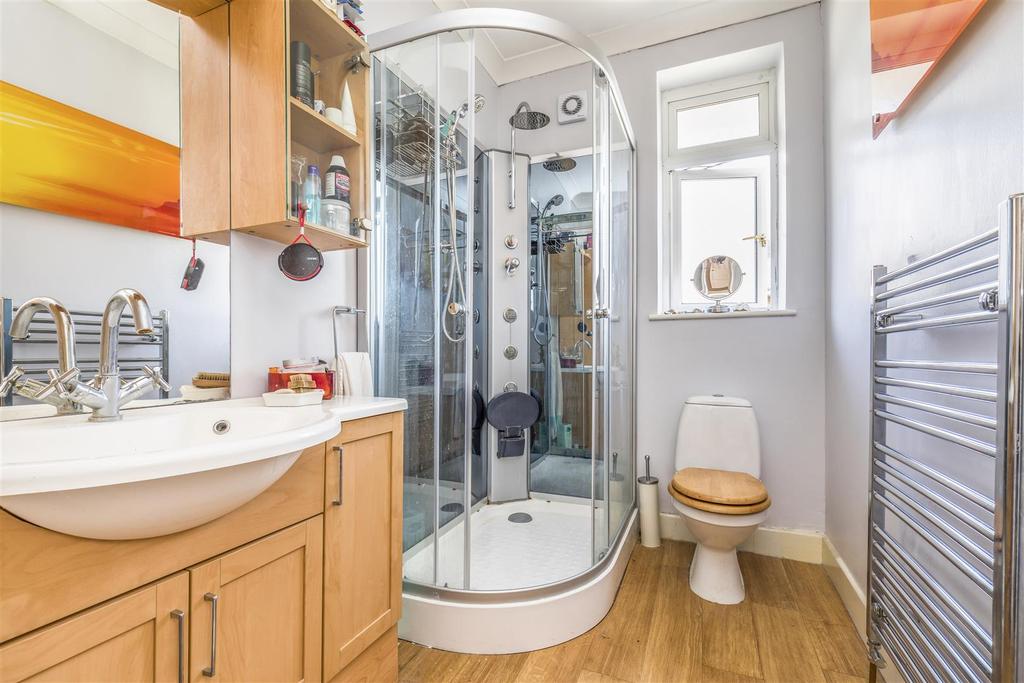 5 Grasmere Rd, BH5 1 LS-Portico Marketing-Saxe Coburg