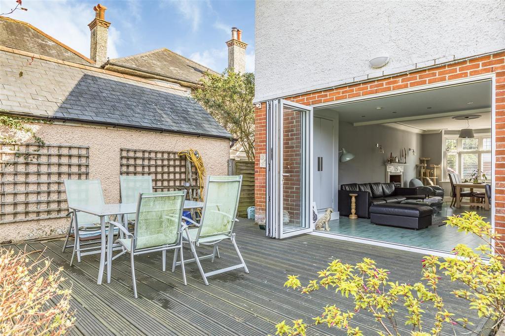 5 Grasmere Rd, BH5 1 LS-Portico Marketing-Saxe Coburg