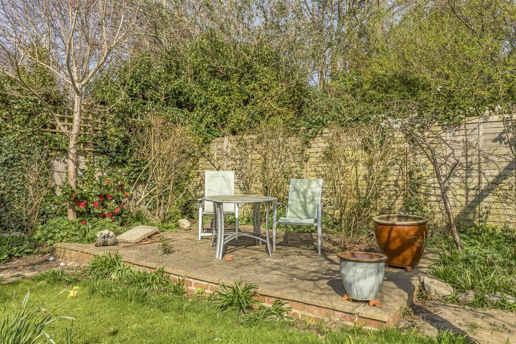 5 Grasmere Rd, BH5 1 LS-Portico Marketing-Saxe Coburg