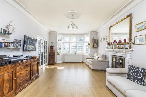 5 Grasmere Road, Bournemouth, BH5 1LS