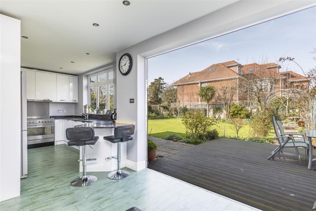 5 Grasmere Rd, BH5 1 LS-Portico Marketing-Saxe Coburg