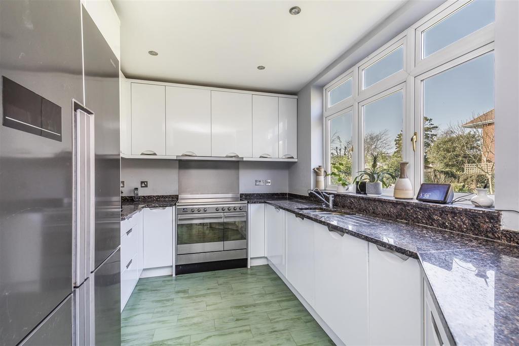 5 Grasmere Rd, BH5 1 LS-Portico Marketing-Saxe Coburg