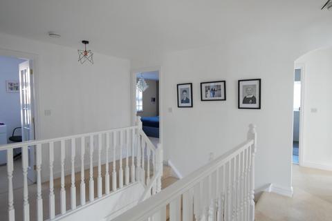 82 Cae Canol, Penarth, CF64 3RL