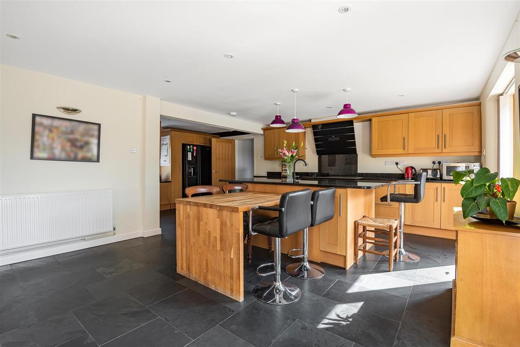 Main House - Kitchen