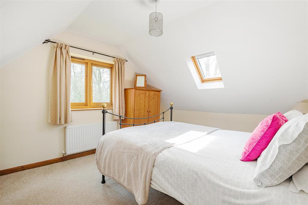 Hazel Lodge - Bedroom 1