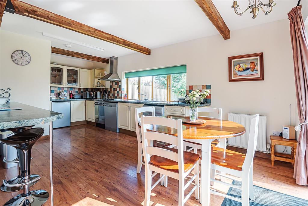 Hazel Lodge - Kitchen