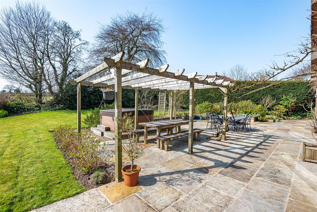 Main House - Patio