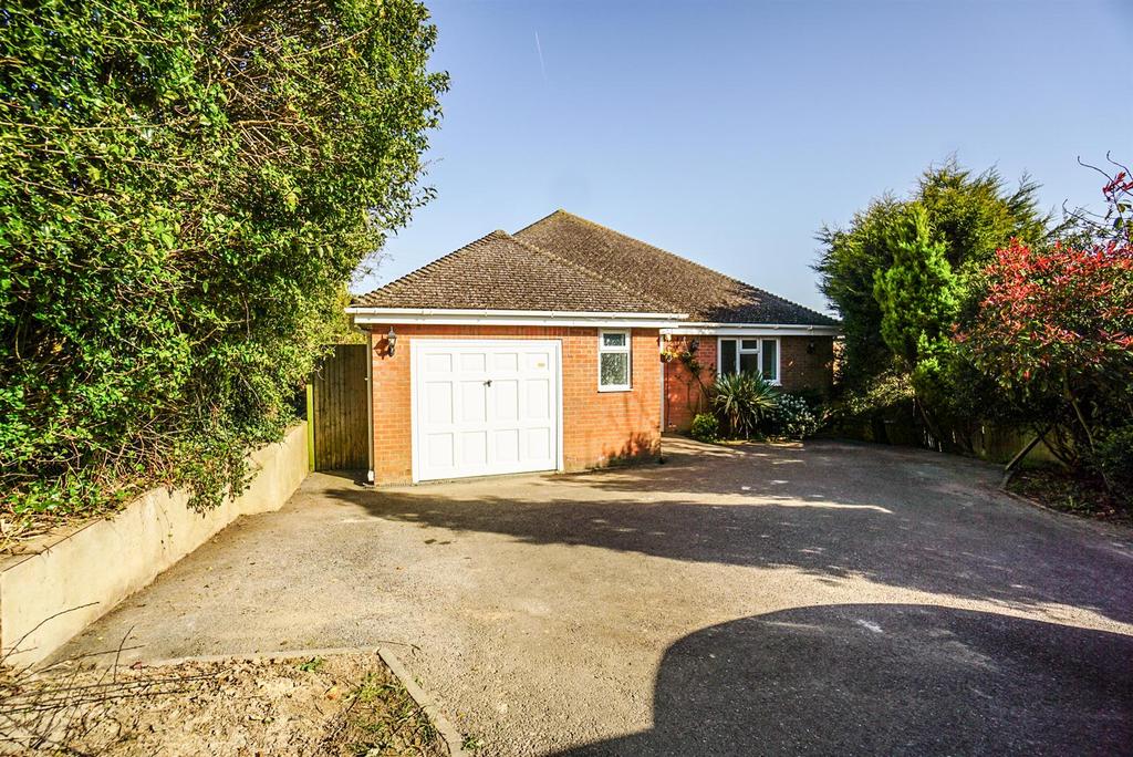 Pine Avenue, Hastings 3 bed detached bungalow £415,000