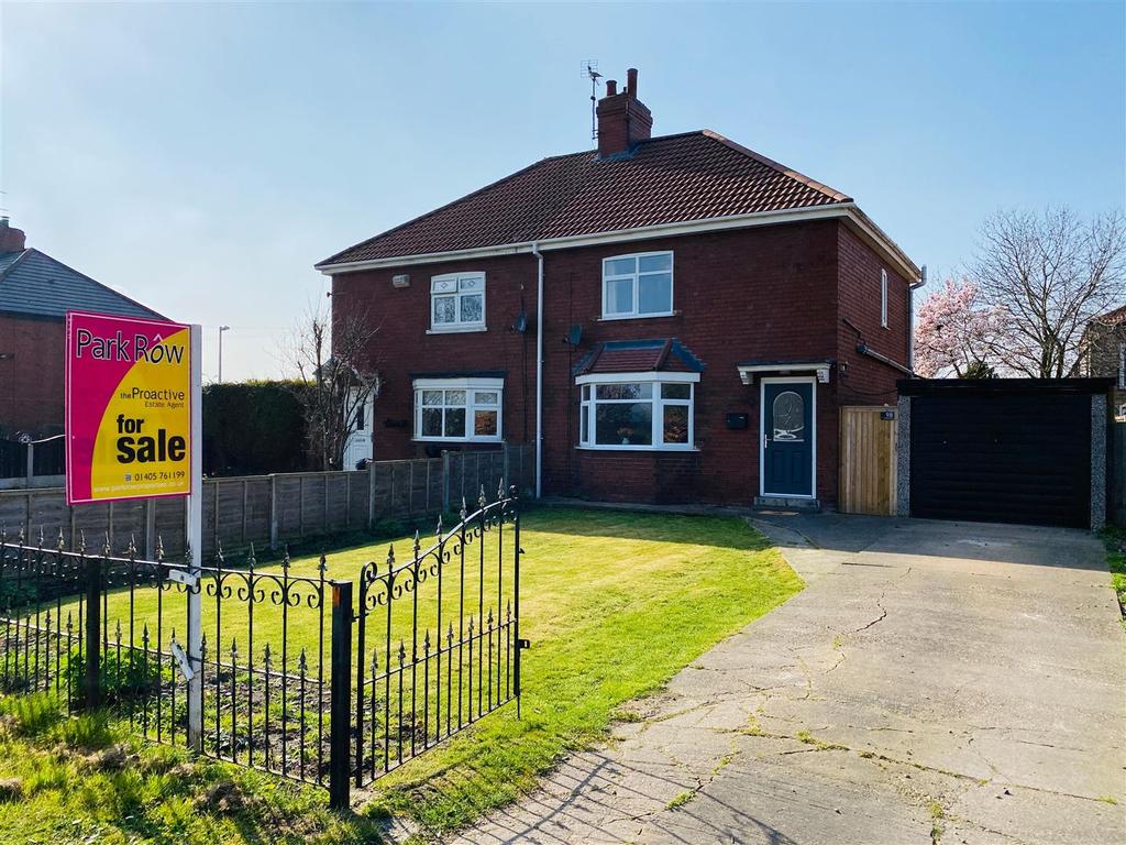 Station Road, Rawcliffe, Goole 3 bed semidetached house £180,000