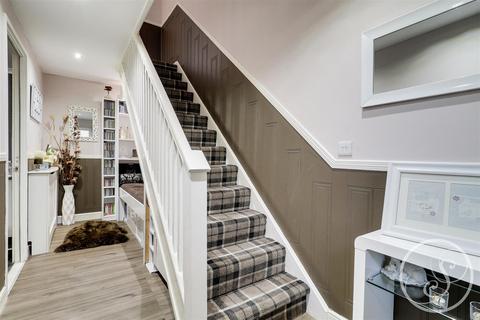 38 Carlton View, Leeds, LS7 1NS