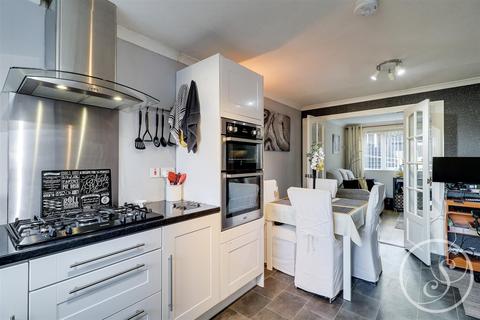 38 Carlton View, Leeds, LS7 1NS