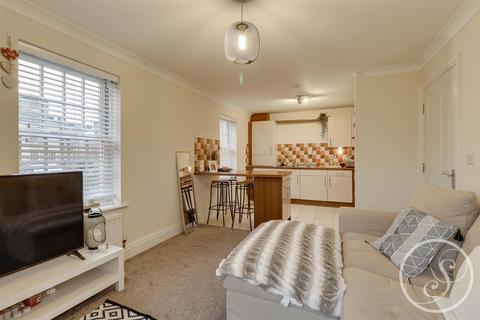 21 Chancel Square, Meanwood, Leeds, LS6 4FG