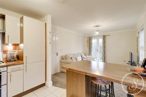 21 Chancel Square, Meanwood, Leeds, LS6 4FG