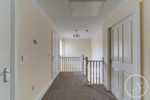 10 Chancel Square, Meanwood, Leeds, LS6 4FG