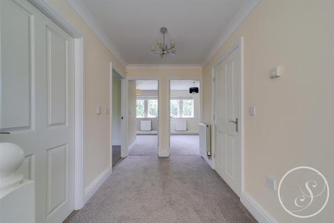 10 Chancel Square, Meanwood, Leeds, LS6 4FG