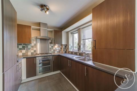 10 Chancel Square, Meanwood, Leeds, LS6 4FG