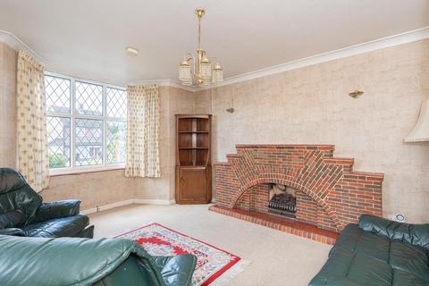 59 The Spinney, Epsom, KT18 5QX