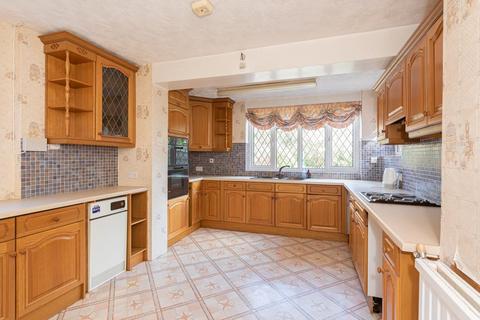 59 The Spinney, Epsom, KT18 5QX