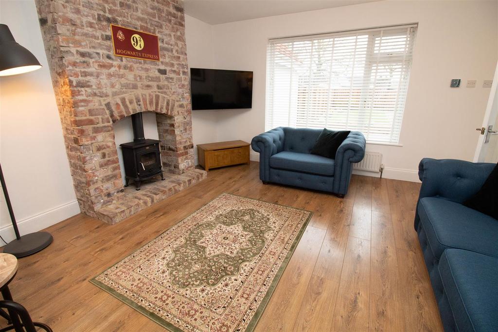 Haigh Terrace, Eighton Banks, Gateshead 3 bed semidetached bungalow