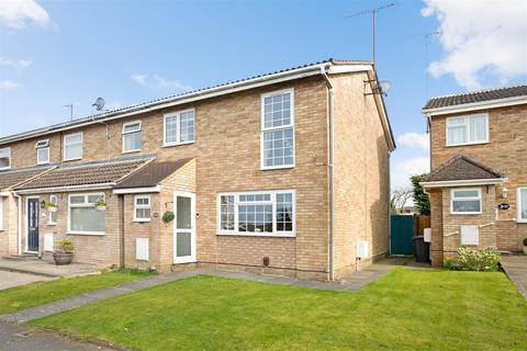 15 Burges Close, Dunstable, LU6 3EU