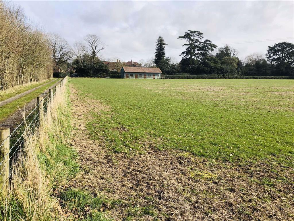 Off Western Road, Hagley, DY9 Land £500 pcm (£115 pw)