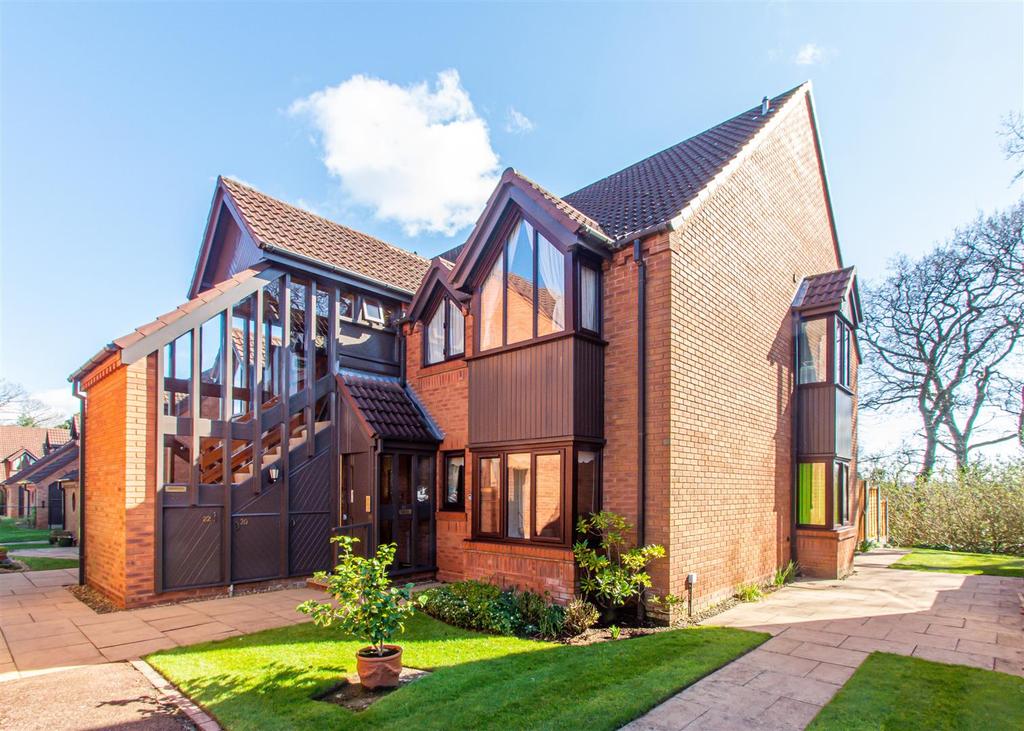 21 Highgrove, Tettenhall, Wolverhampton 2 bed retirement property £