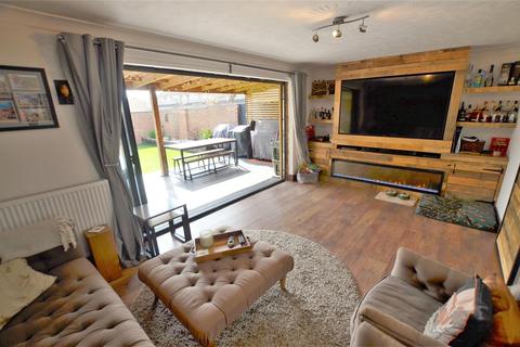 11 Bisley Close, Bicester, OX26 4XF