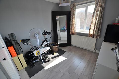 11 Bisley Close, Bicester, OX26 4XF