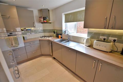 11 Bisley Close, Bicester, OX26 4XF